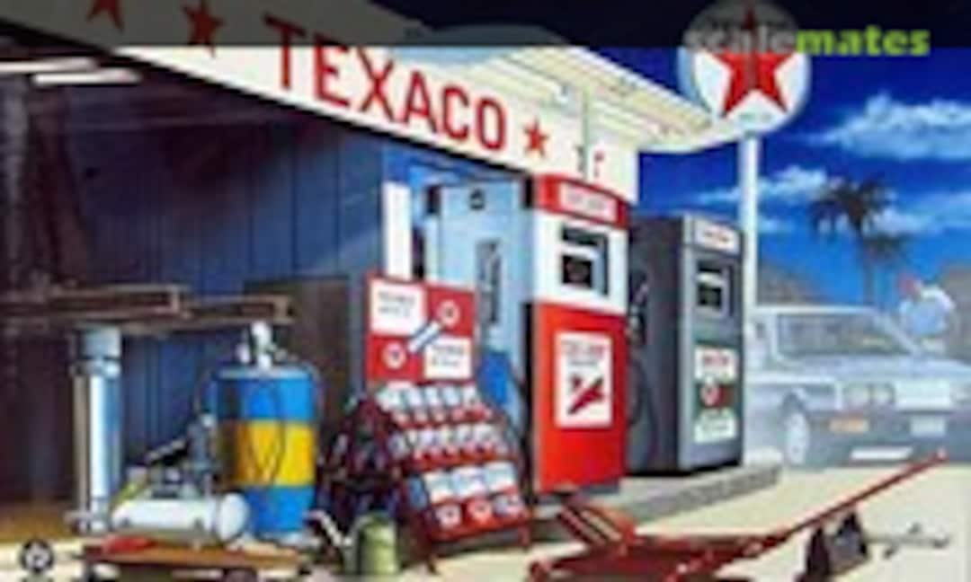 1:24 Texaco Service Station (MRC BC100)