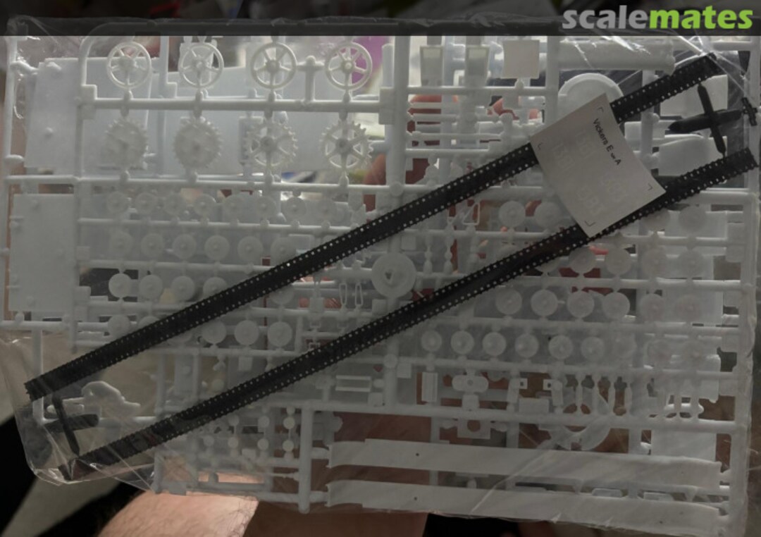 Contents Vickers E MK A 35303 Mirage Hobby Contents Vickers E MK A 35303 Mirage Hobby