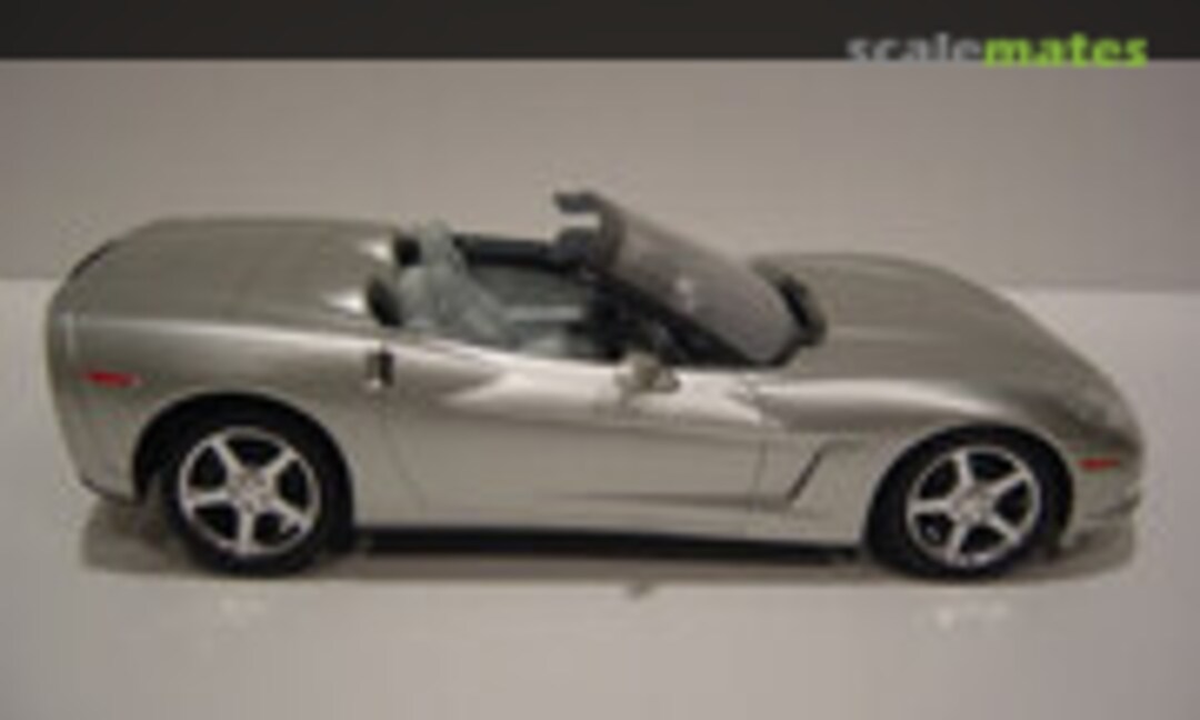 1:25 2005 Corvette Convertible (Revell 85-0960)
