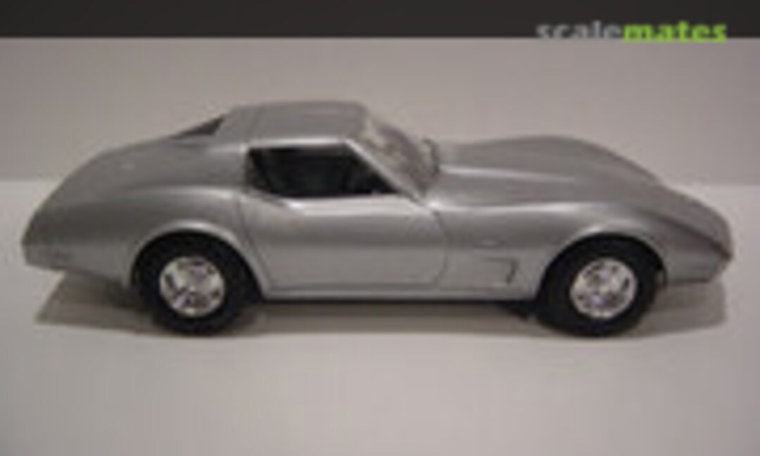 1:25 1975 Corvette Coupe (MPC )