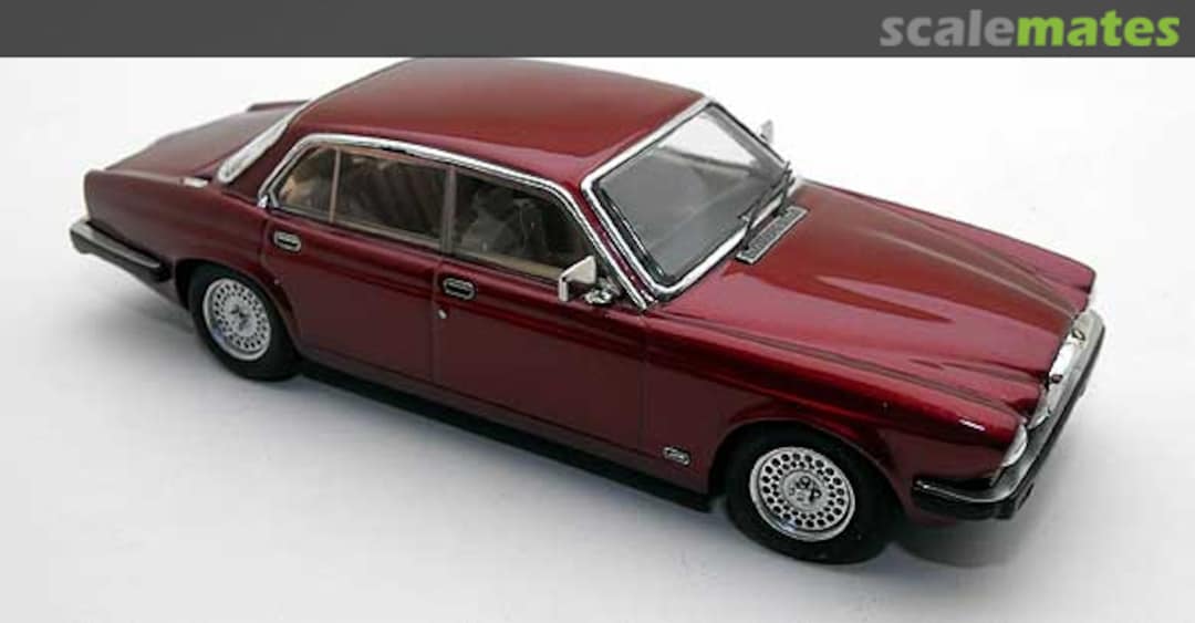 Boxart Jaguar XJ 6 CL33 Scale Model Technical Service Boxart Jaguar XJ 6 CL33 Scale Model Technical Service