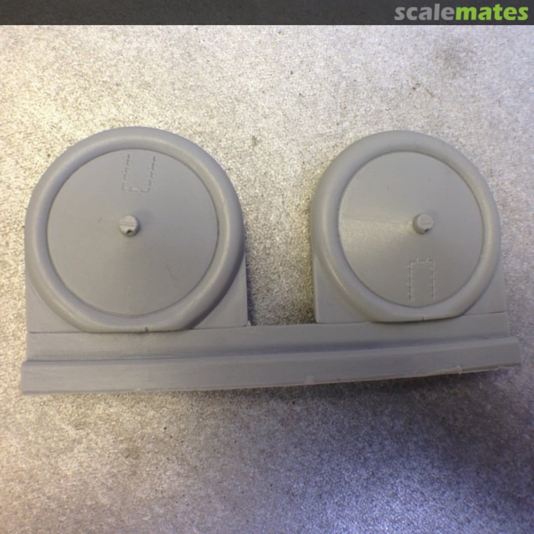 Boxart German C and G types (Gotha, AEG etc) weighted wheels x 2 ATTRES 009 Aviattic Boxart German C and G types (Gotha, AEG etc) weighted wheels x 2 ATTRES 009 Aviattic