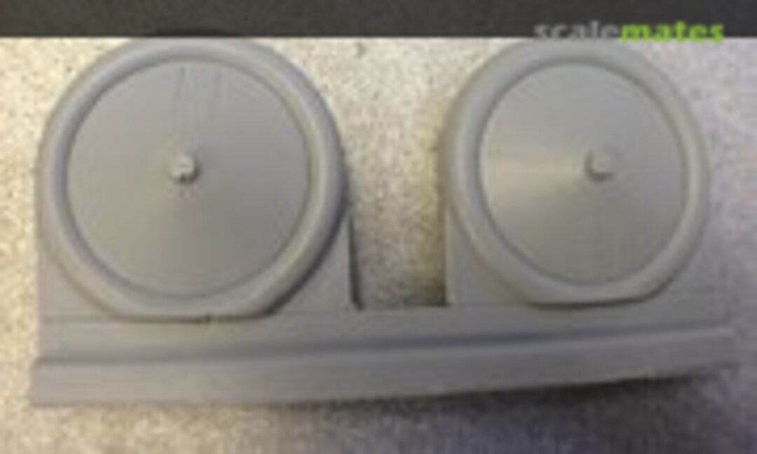 1:32 German C and G types (Gotha, AEG etc) weighted wheels x 2 (Aviattic ATTRES 009)