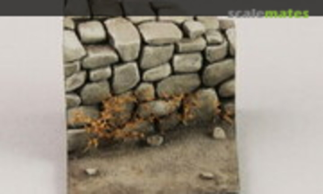 1:35 Base with Stone Wall (Royal Model 870) 870