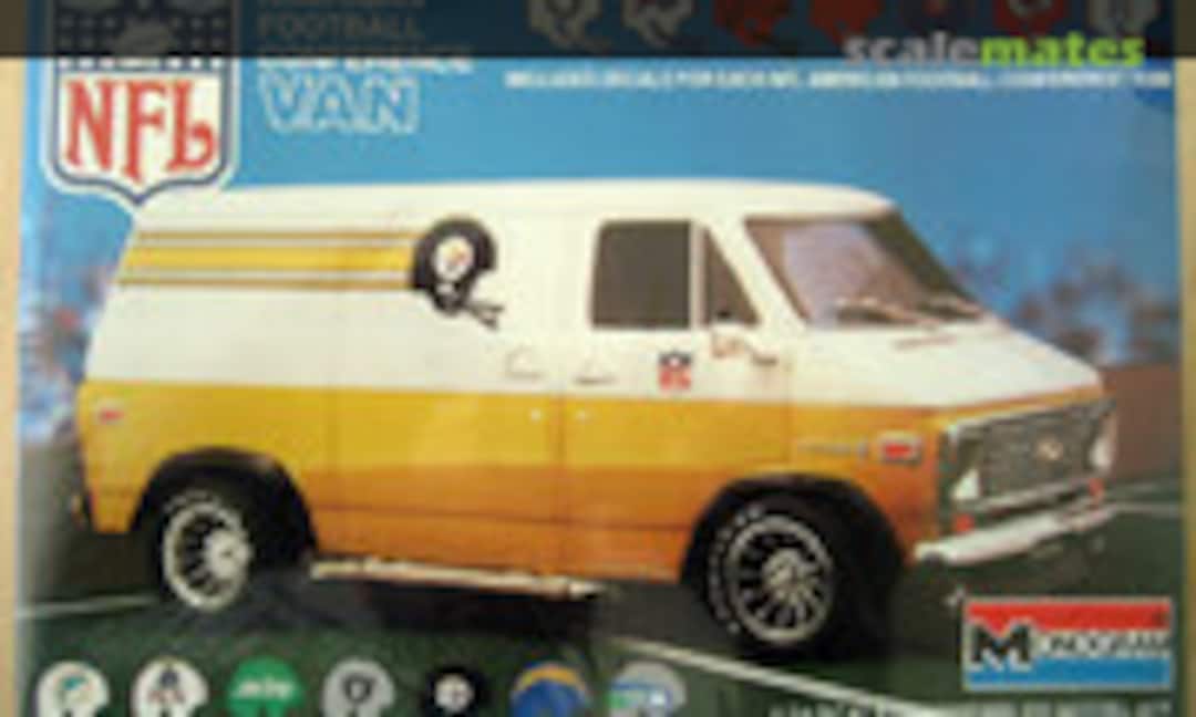 1:24 American Football Conference Van (Monogram 2233)