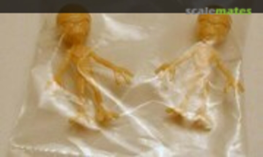 1:32 Alien Centauri (Pegasus Hobbies 9102-F2)