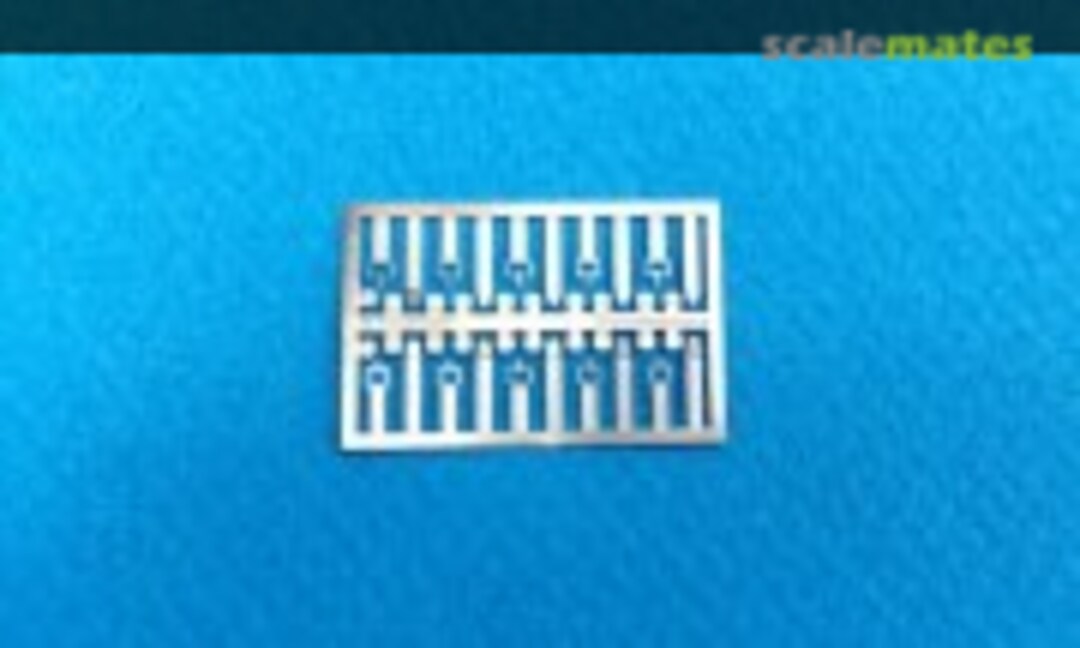 1:24 Bonnet fasteners old style (Renaissance 24ATTCUIR) 24ATTCUIR