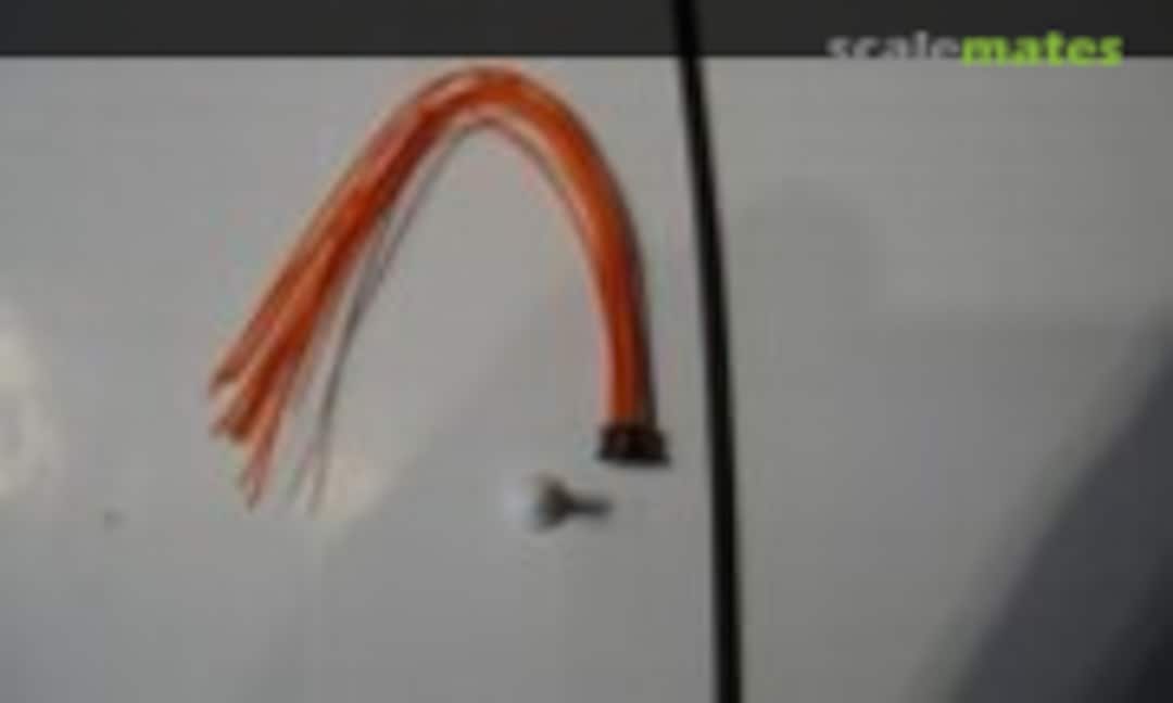 1:25 Pre-Wired Distributor (Morgan Automotive Detail 8cylblack) 8cylblack