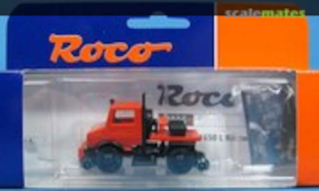 1:87 Unimog 1300 2-WEG Schlepper Feuerwehr (Roco 4026)