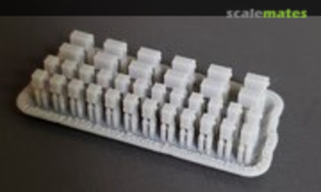 1:350 5"/25 cal. Ready Service Ammunition Hoists (Model Monkey 350-5in25 Hoists a) 350-5in25 Hoists a