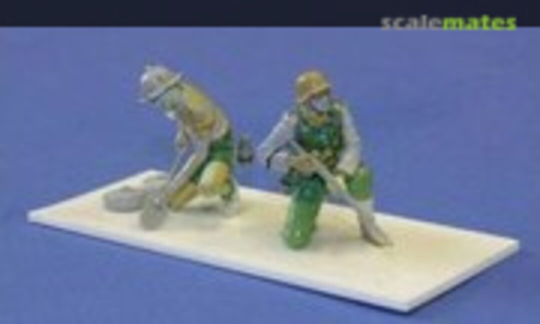 1:35 DAK Infantry (2 fig.) (CMK F35188) F35188