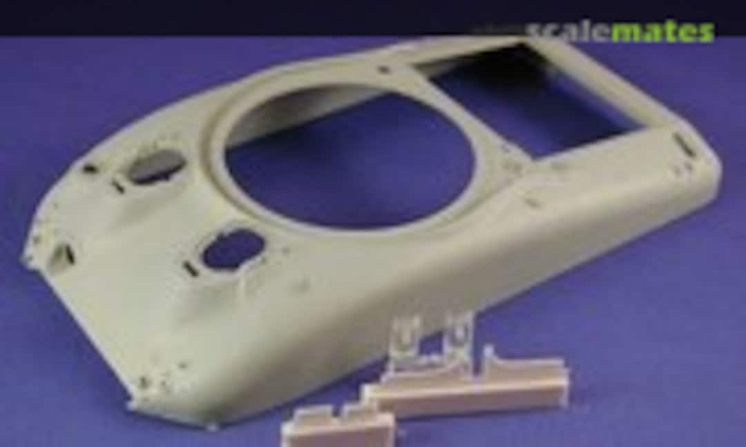 1:35 Sherman M4A1 Mid Upper Hull (The New TMD 35-75053) 35-75053