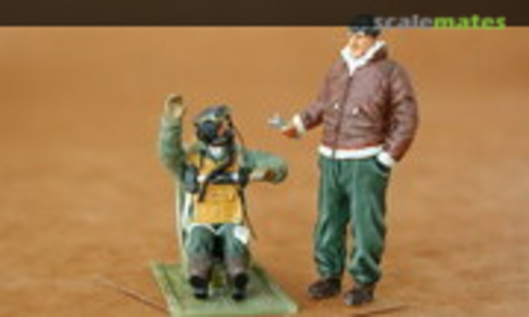 1:48 US Fighter Pilots Sitting + Mechanic WW II (2 fig.) (CMK F48022) F48022