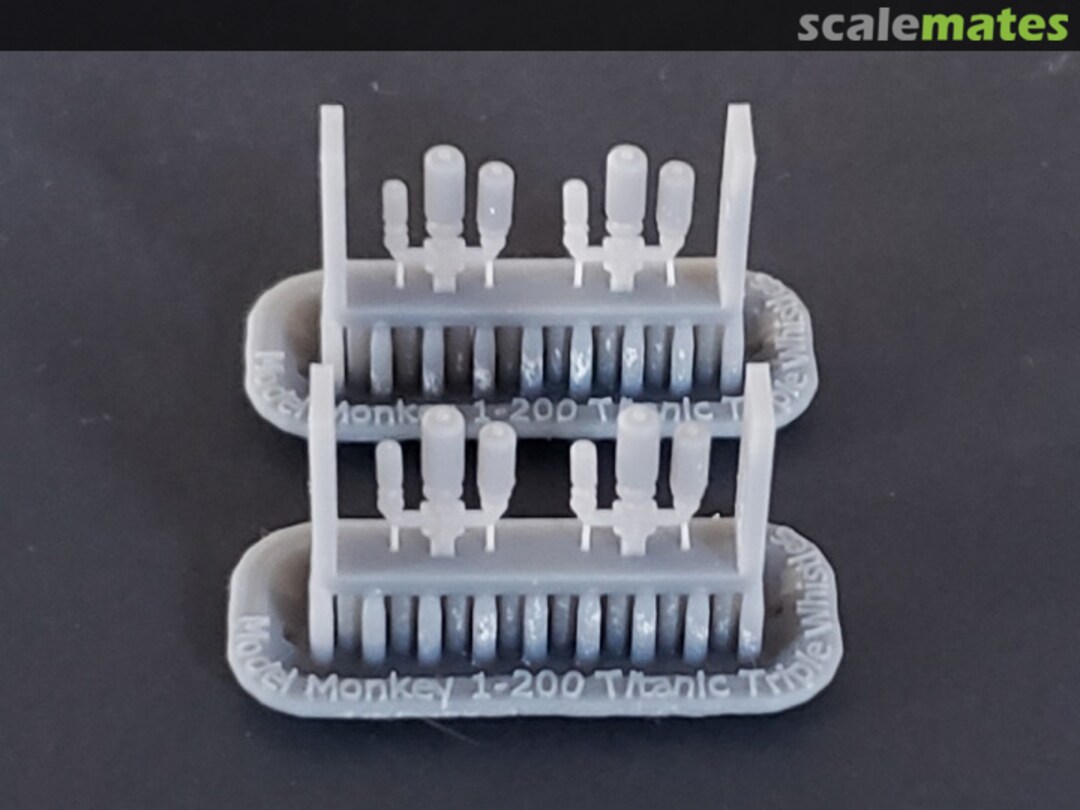 Boxart Titanic Triple Whistles 200-Titanic Whistles Model Monkey Boxart Titanic Triple Whistles 200-Titanic Whistles Model Monkey