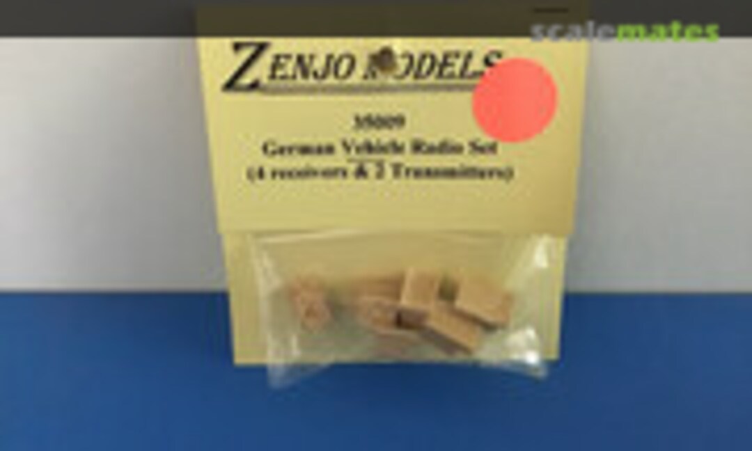 1:35 German Vehicle Radio Set (Zenjo Models 35009) 35009