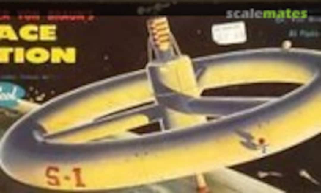 1:300 Space Station (Selcol/Strombecker D32) D32