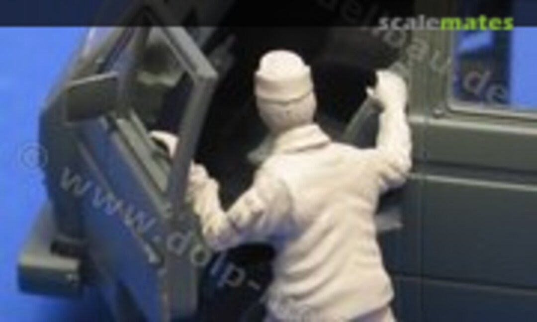 1:35 Fahrer, Türe öffnend (DOLP-Modellbau BW133) BW133