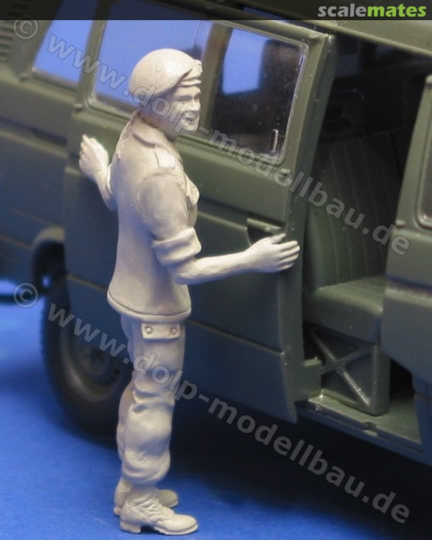 Boxart Soldatin, Schiebetüre aufschiebend BW135 DOLP-Modellbau Boxart Soldatin, Schiebetüre aufschiebend BW135 DOLP-Modellbau