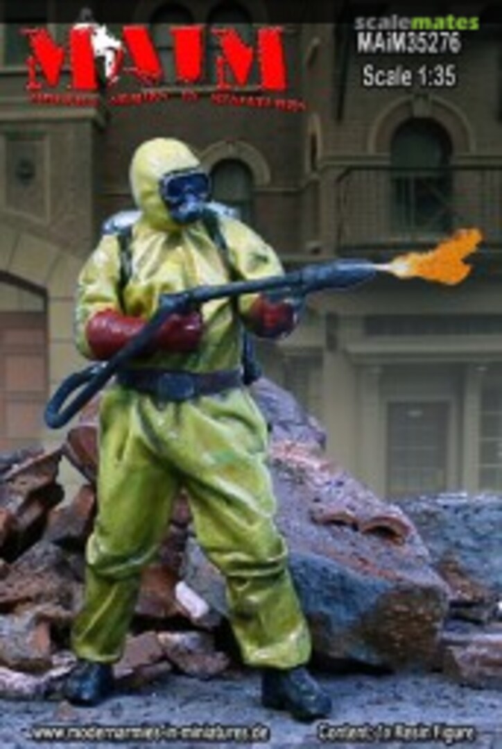 Boxart Survivor in Radiation Suit + Flamethrower MAIM35276 MAiM Boxart Survivor in Radiation Suit + Flamethrower MAIM35276 MAiM