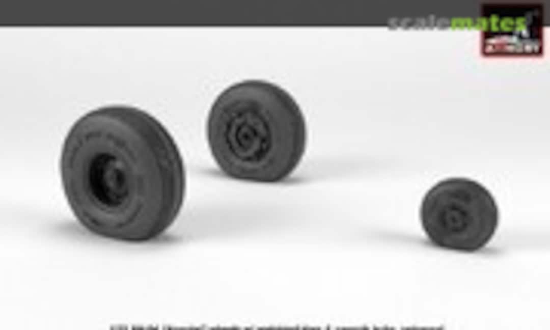 1:32 AH-64 Apache wheels w/ weighted tires, smooth hubs (Armory AW32311) AW32311