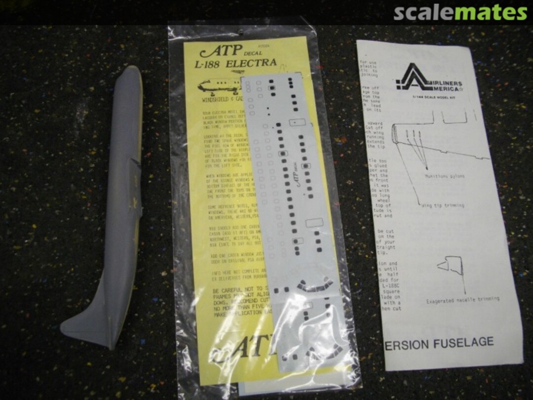 Boxart Lockheed L-188 Electra Fuselage (and window decals) AA5004 ATP Airliners America Boxart Lockheed L-188 Electra Fuselage (and window decals) AA5004 ATP Airliners America