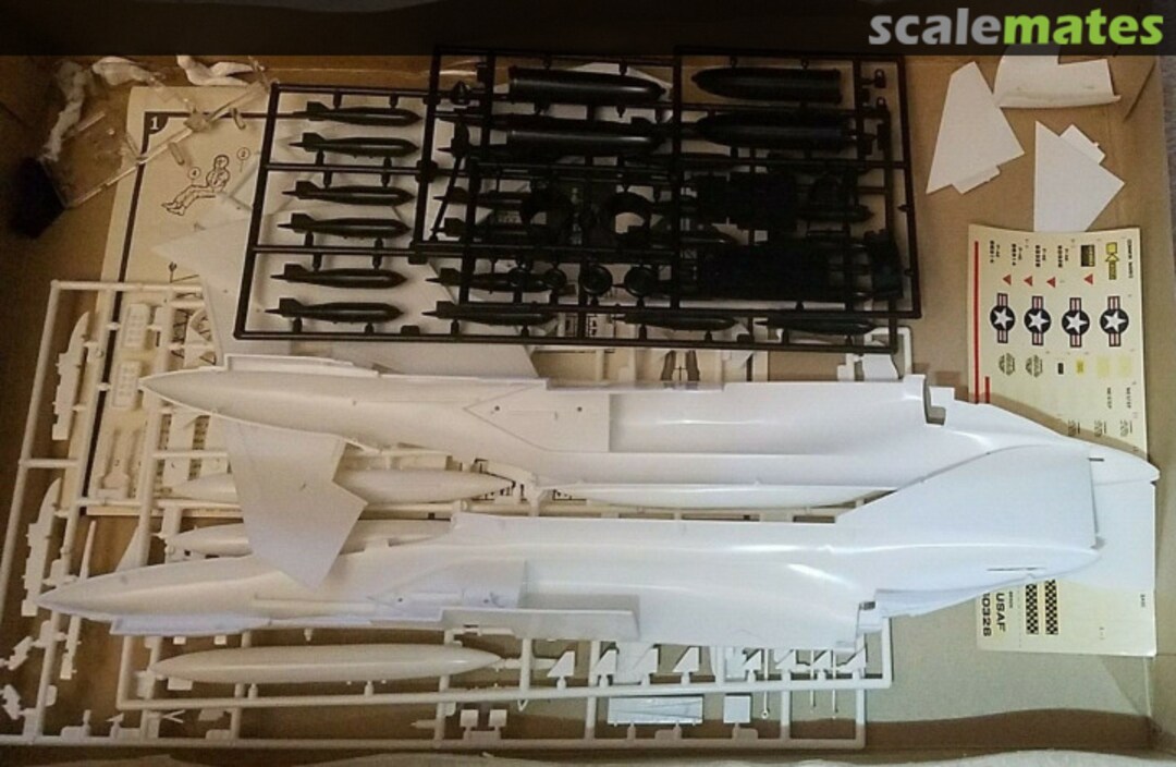 Contents F-4E Phantom II FP-1-398 Fujimi-AHM Contents F-4E Phantom II FP-1-398 Fujimi-AHM