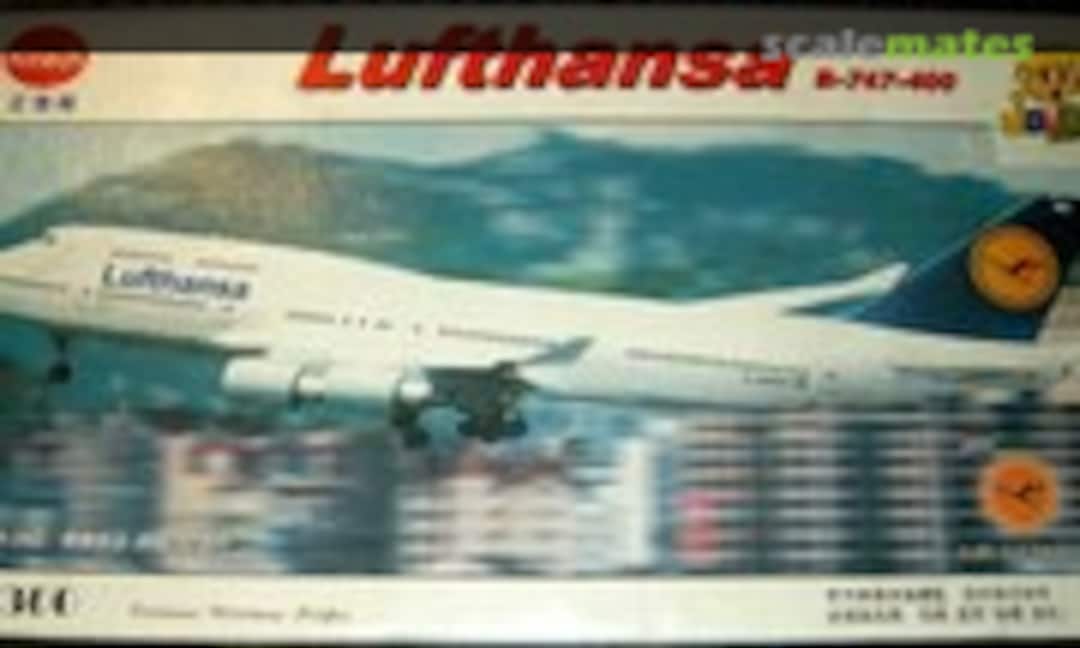 1:300 B-747-400 (Kitech 08M-362)