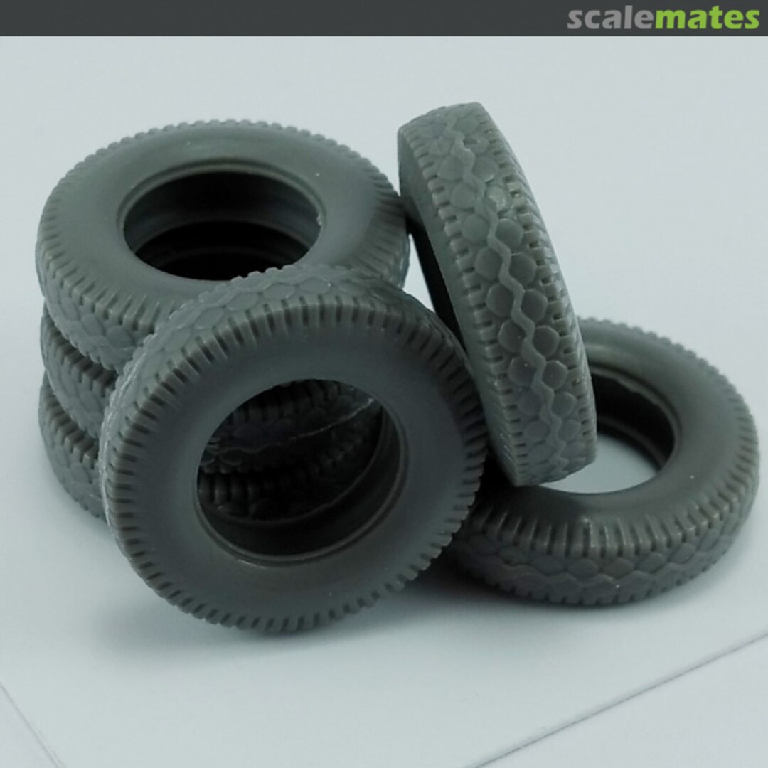 Boxart Spare tires for German SS-100 A48010 MP Originals Masters Models Boxart Spare tires for German SS-100 A48010 MP Originals Masters Models