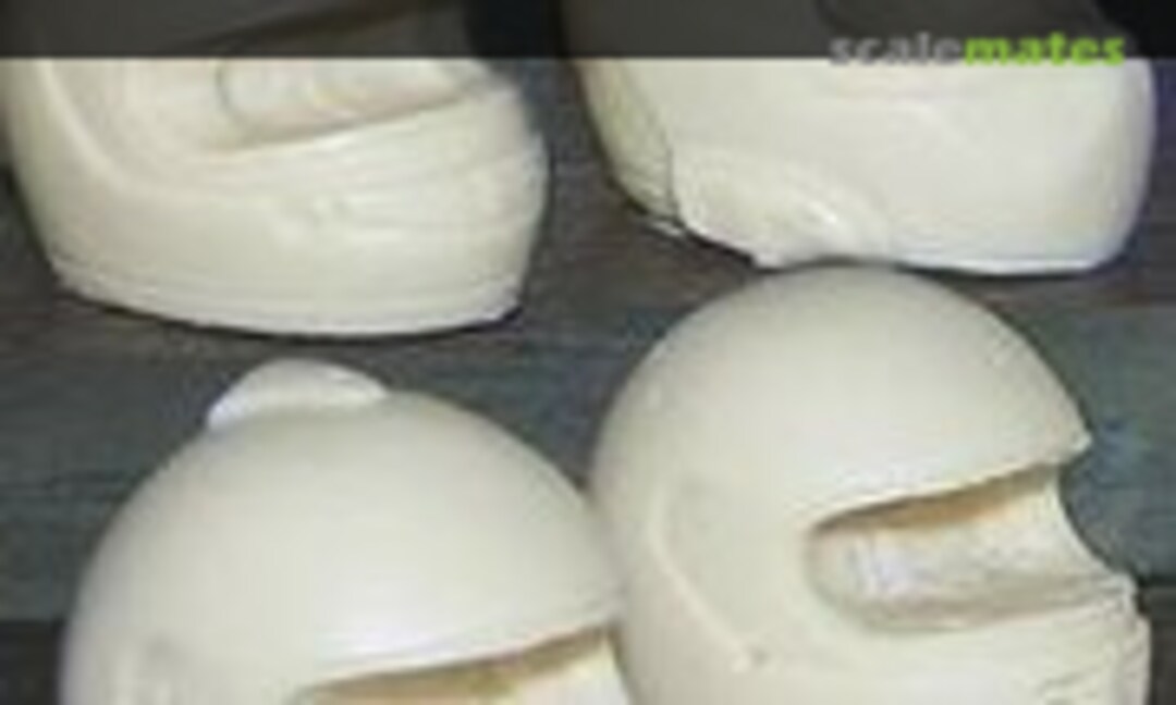 1:12 Assorted f-1 driver helmets set (El Oso kits OSO-032) OSO-032