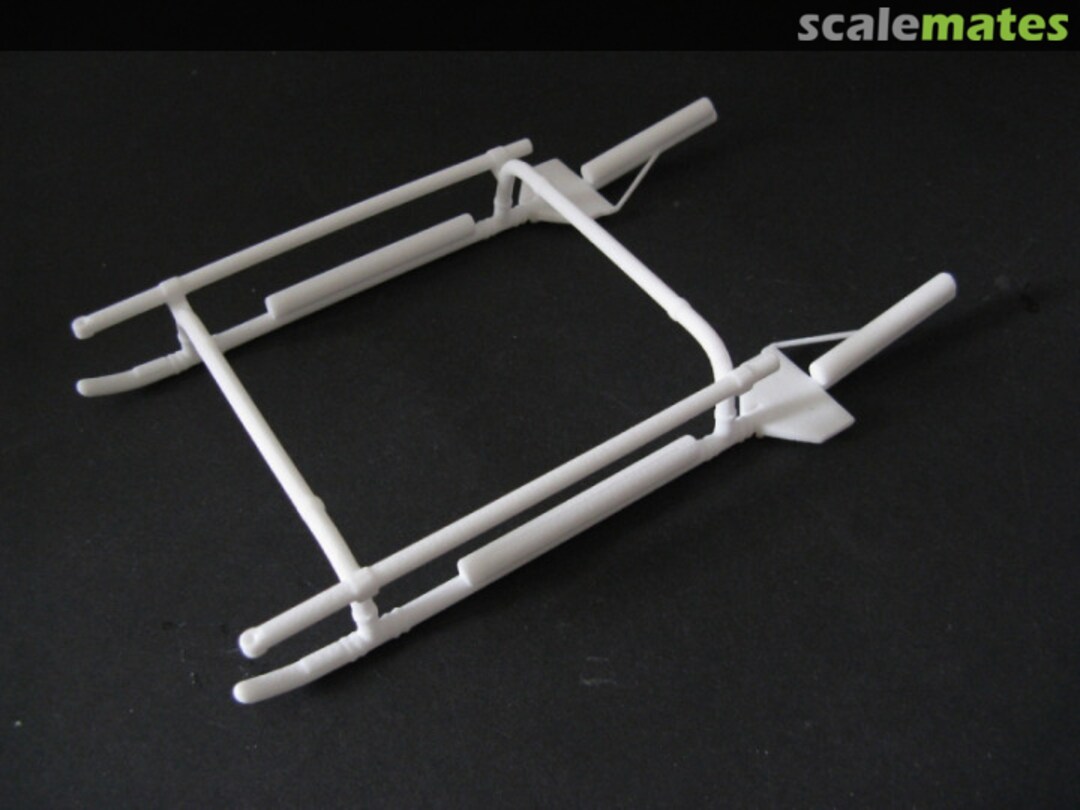 Boxart EC 135 - landing gear, one step, with mud pad & emergency floats EC135/32/2-19 Heli Scale Quality Boxart EC 135 - landing gear, one step, with mud pad & emergency floats EC135/32/2-19 Heli Scale Quality