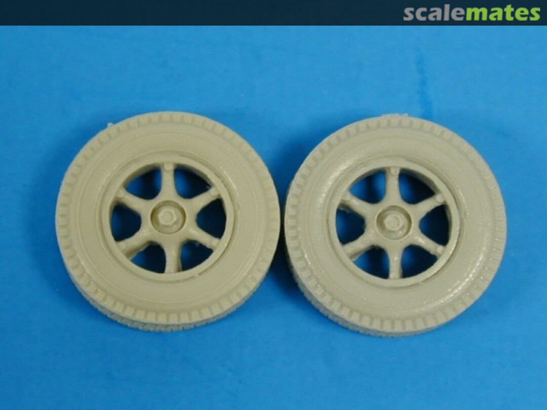 Boxart SdKfz 7 Wheels w/ Civilian Tires TWS2047 Tank Workshop