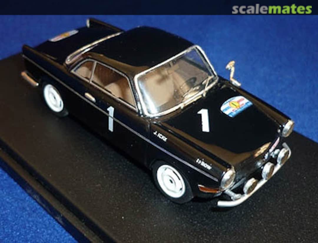 Boxart BMW 700 RUN6-01 Running 43 Boxart BMW 700 RUN6-01 Running 43