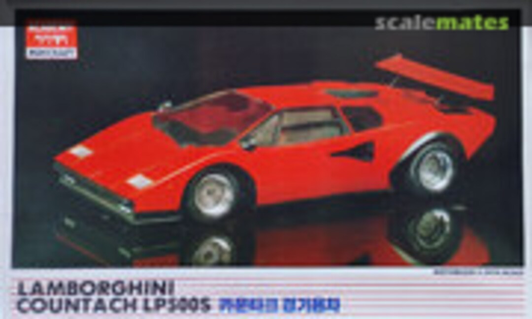 1:24 Lamborghini Countach LP500S (Academy/Minicraft 1533)