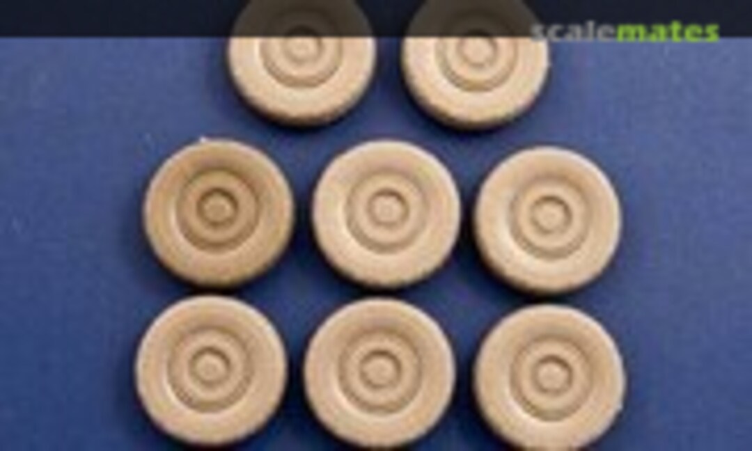 1:35 Road Wheels for Italian Tank Destroyer Centauro (Armorscale R35-047)