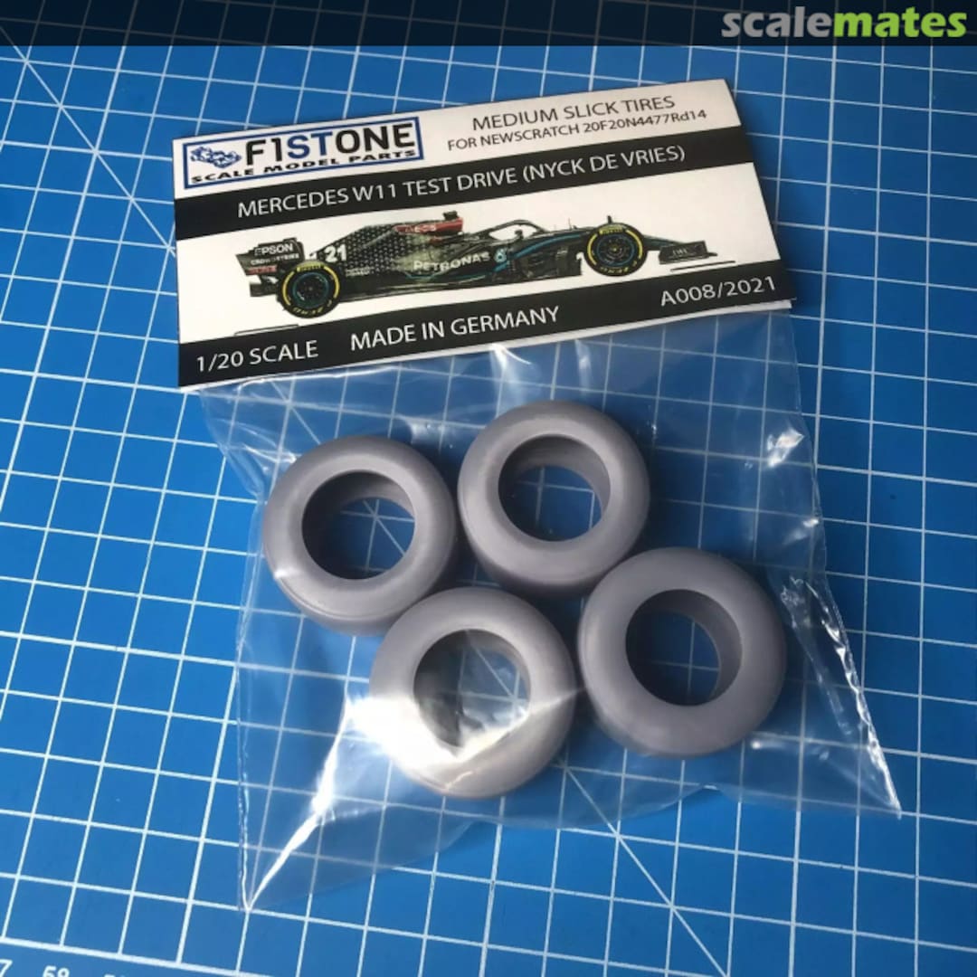 Boxart Pirelli Medium Slick Tires (2017-2021) A008/2021 F1Stone (Scale Model Parts) Boxart Pirelli Medium Slick Tires (2017-2021) A008/2021 F1Stone (Scale Model Parts)