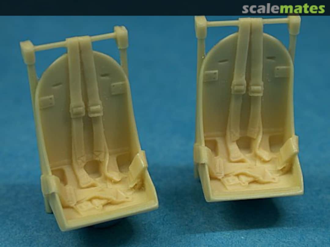 Boxart F4U Corsair Seats with American Harness 48028 Ultracast Boxart F4U Corsair Seats with American Harness 48028 Ultracast