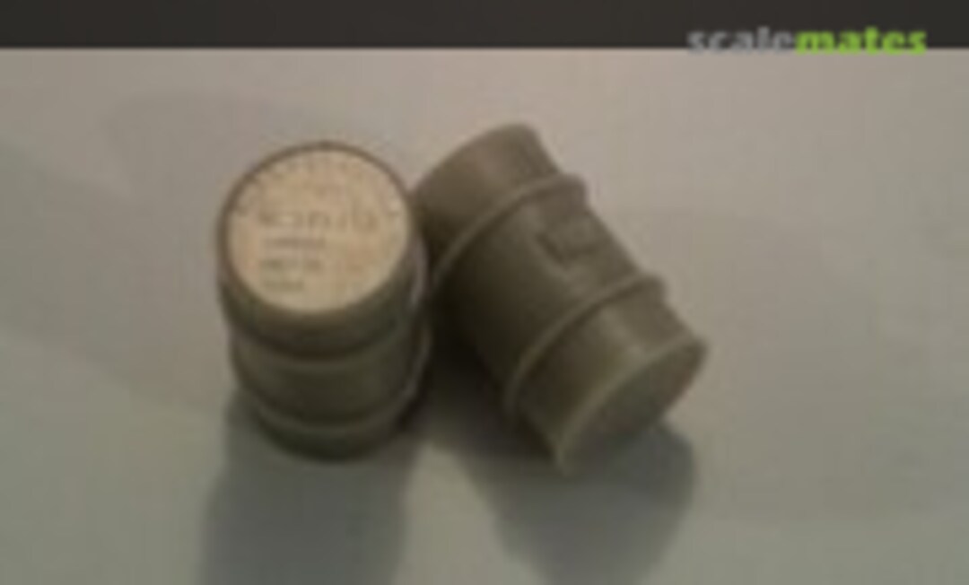 1:72 Fuel Drums Regia Aeronautica & Regio Esercito (Italian Kits IKW7224) IKW7224