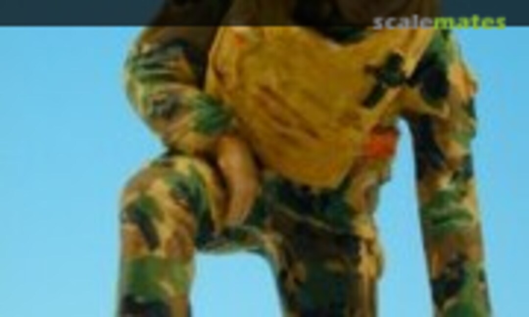 1:35 UK Engineer Kneeling (Amphibious) (Accurate Armour F38)