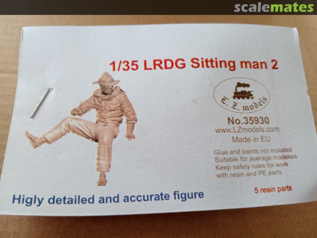 Boxart LRDG Sitting man 2 35930 L.Z. Models Boxart LRDG Sitting man 2 35930 L.Z. Models
