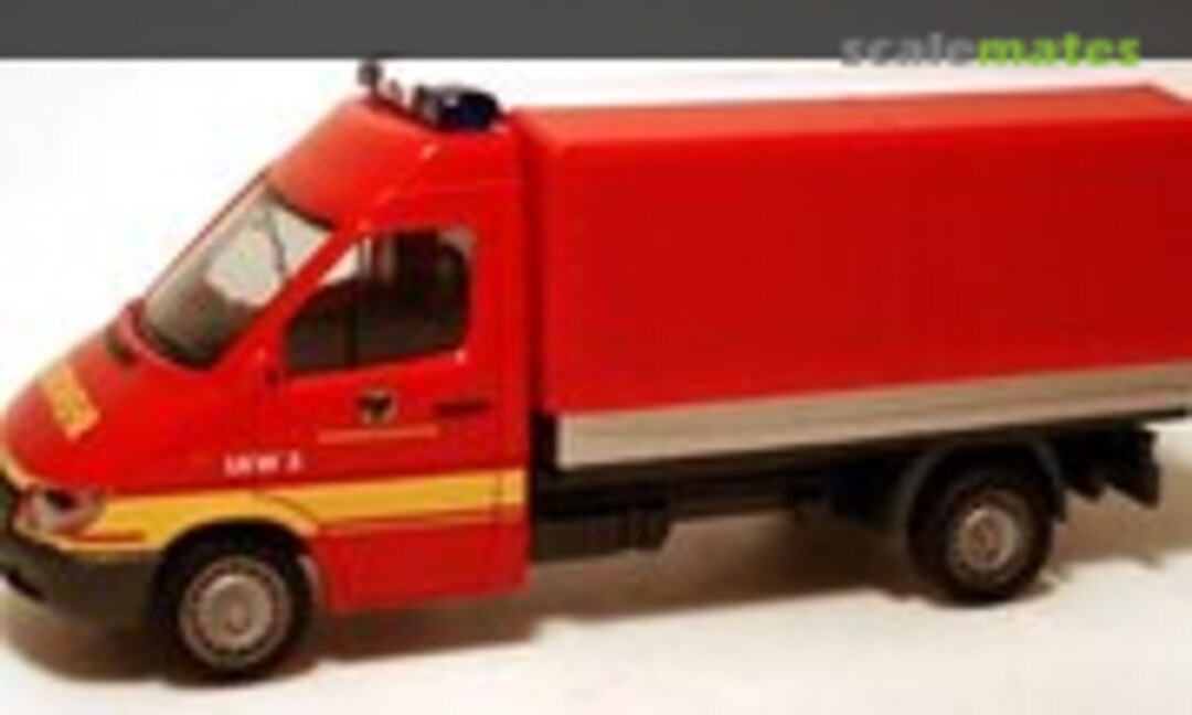 1:87 Mercedes Benz Sprinter Pritsche/Plane Feuerwehr Dortmund (Herpa 287739)