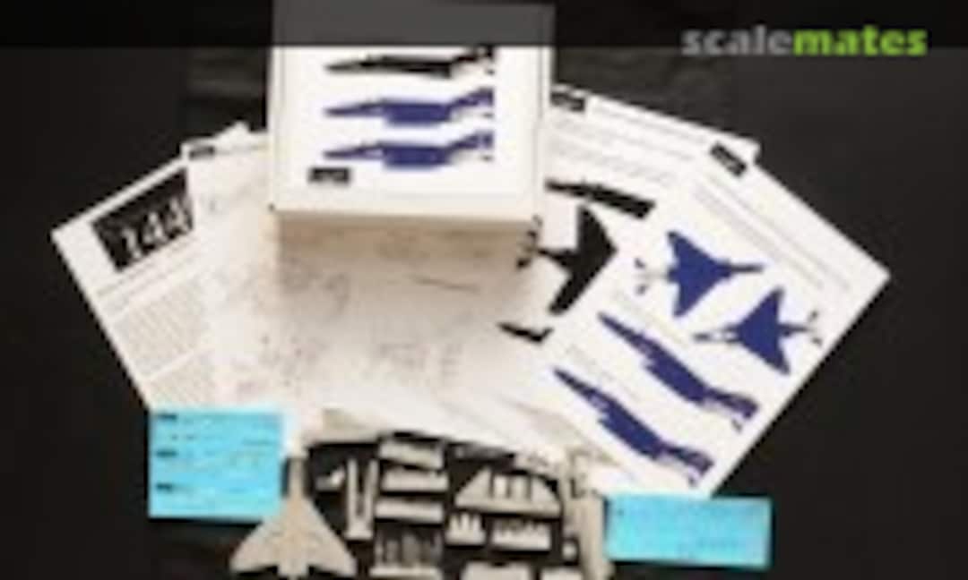 1:144 McDonnell Douglas Phantom FG.1/FGR.2 Limited Edition No.3/ FGR.2 XT899:B 19 squadron, RAF &amp; FGR.2 XV408:Z, 92 squadron (144th.co.uk FGR2SPE3)