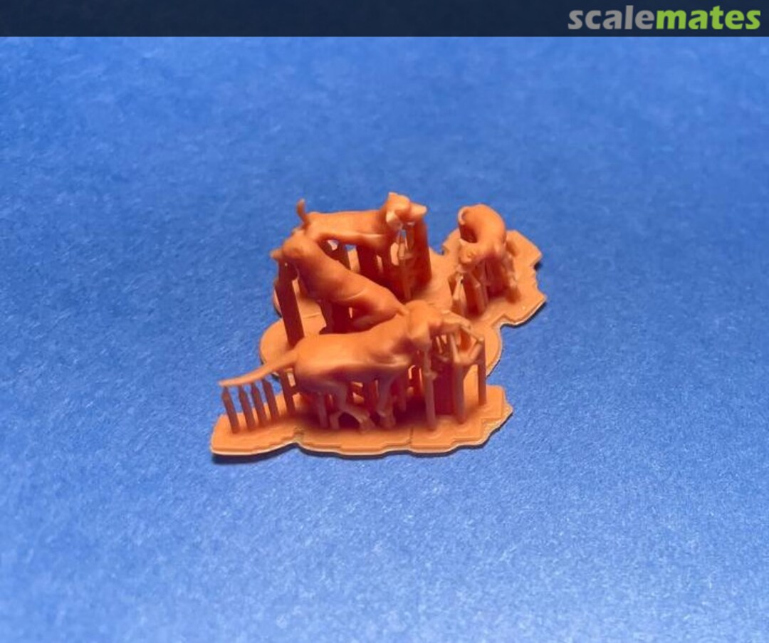 Contents Dogs assorted - 4 pcs 72-D015 Scale23 Contents Dogs assorted - 4 pcs 72-D015 Scale23