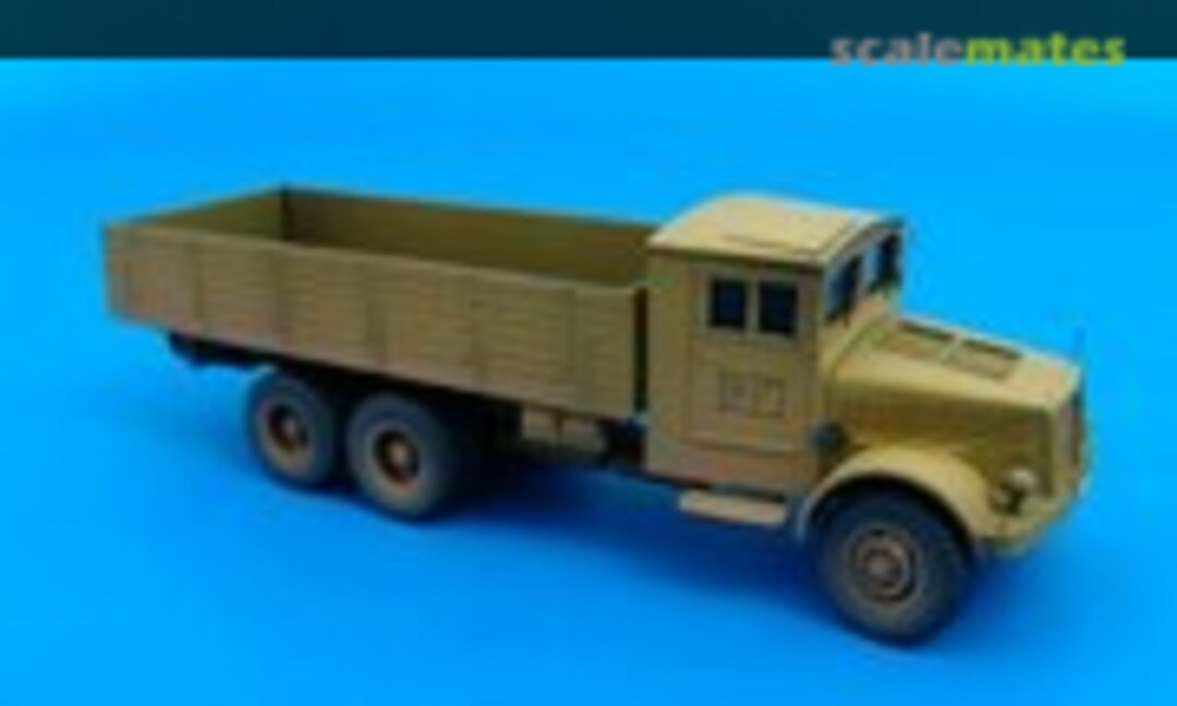 1:87 LKW Tatra T111 with Single Driver's Cabin (Hauler HLR87118)