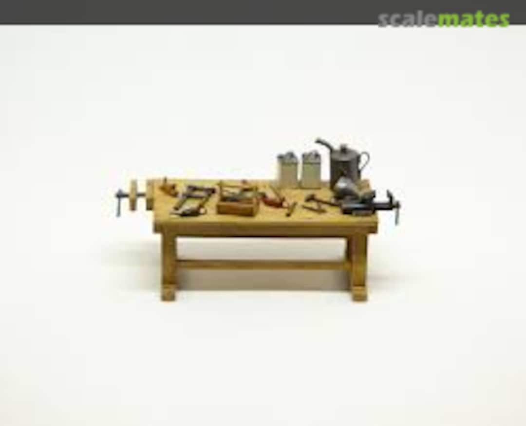 Boxart Work bench with vice AE32-004 Copper State Models Boxart Work bench with vice AE32-004 Copper State Models