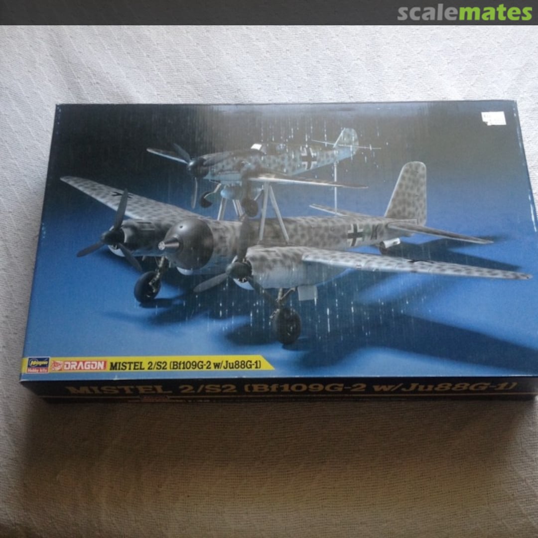 Boxart Mistel 2/S2 (Bf109G-2 w/Ju88G-1) 5510X Dragon Boxart Mistel 2/S2 (Bf109G-2 w/Ju88G-1) 5510X Dragon