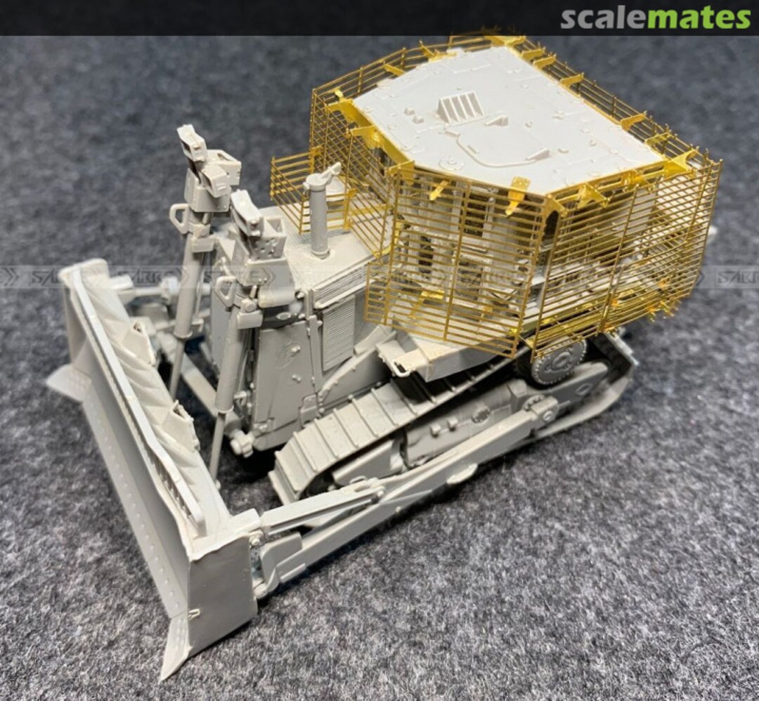 Contents D9R Armoured Bulldozer w/Slat Armour 72C01 Sabre Model Contents D9R Armoured Bulldozer w/Slat Armour 72C01 Sabre Model