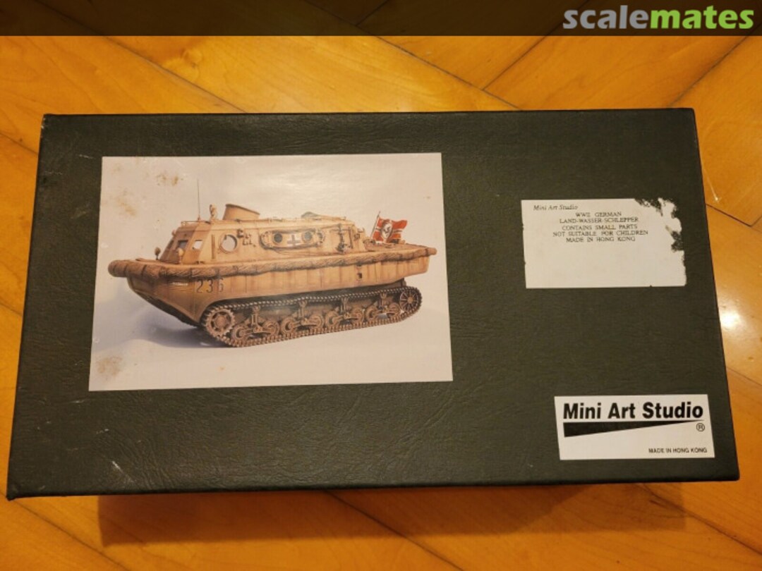 Boxart Land Wasser Schlepper (German WWII amphibious vehicle) MA3515 Mini Art Studio