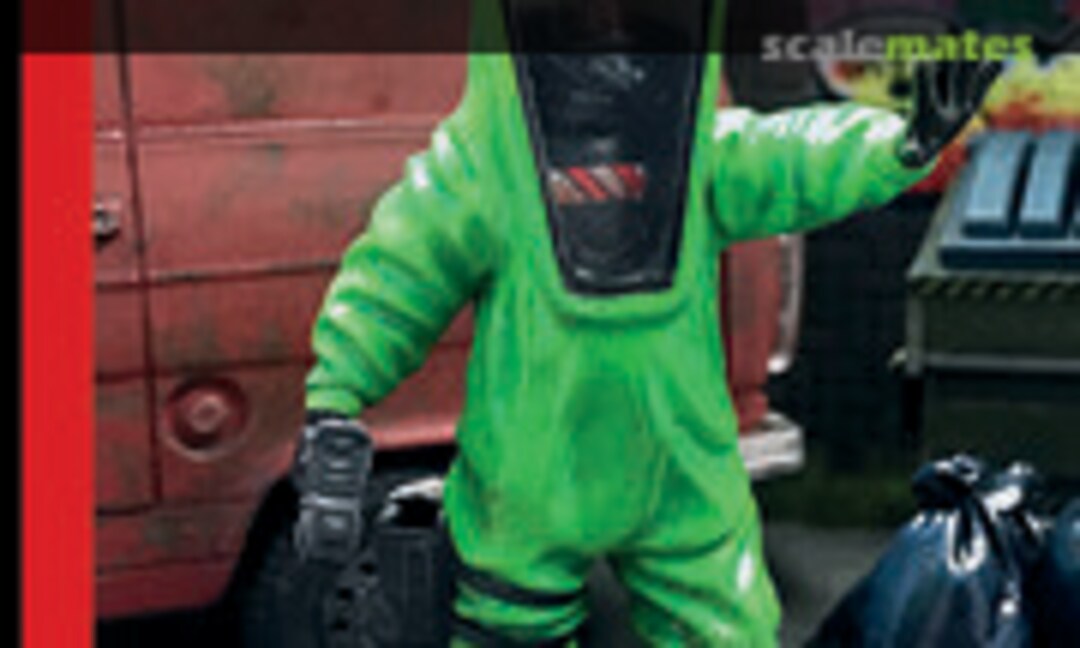 1:35 Man in Radiation Suit (MAiM MAIM35336) MAIM35336