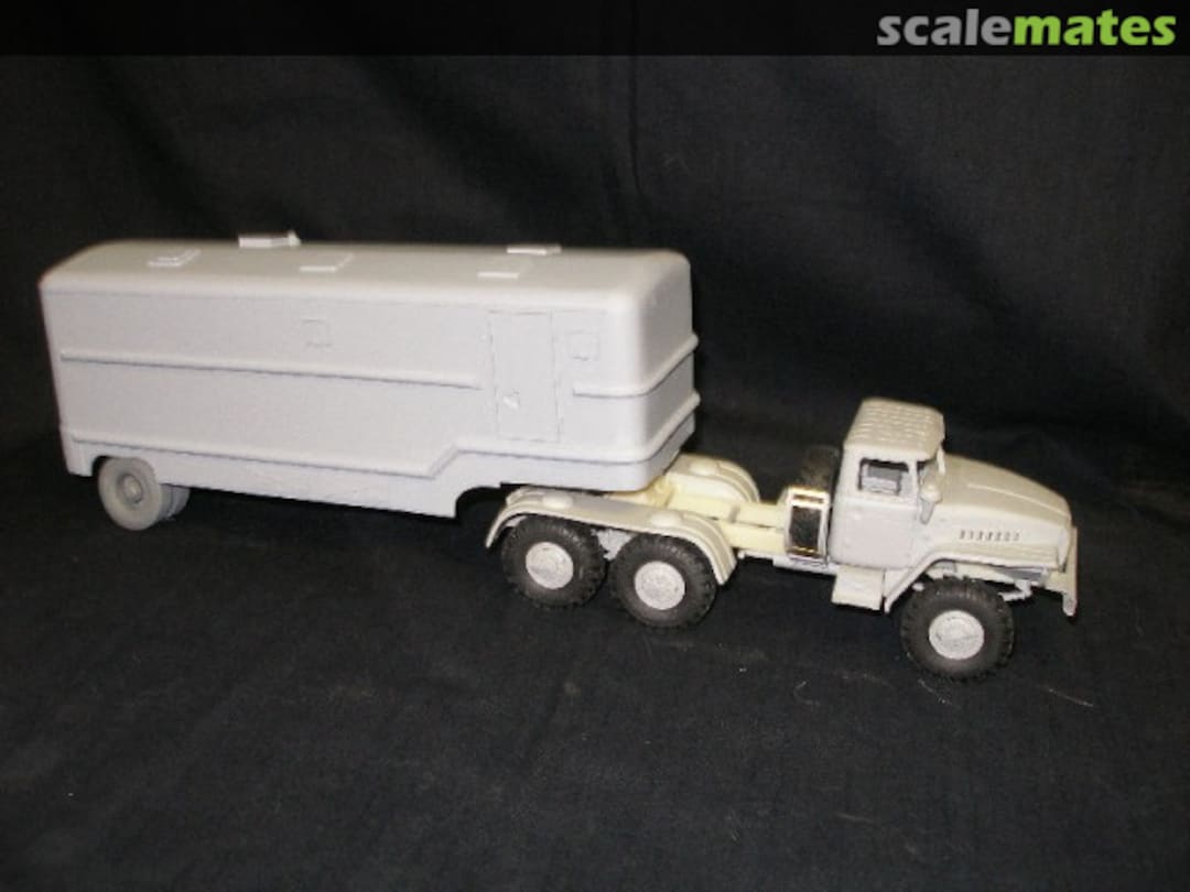 Boxart Ural-4420 Saddle tractor & ODAZ-828 Soviet Command Semitrailer PS35C167DK PanzerShop Boxart Ural-4420 Saddle tractor & ODAZ-828 Soviet Command Semitrailer PS35C167DK PanzerShop