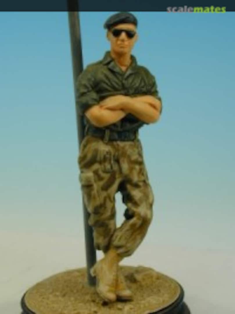 Boxart UK NCO/Officer Leaning F11 Accurate Armour Boxart UK NCO/Officer Leaning F11 Accurate Armour